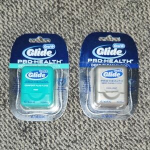 Glide Pro-Health Dental Floss Mint - Green and Silver